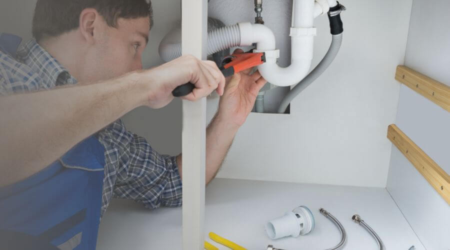 Professional Tankless Water Heater Installation in Deanville, TX